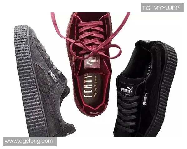 足球场上的时尚风潮:那些热爱手套的明星球员们