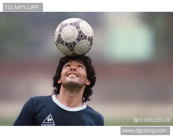 足球明星模仿谁的脚步揭秘他们的灵感来源与技术传承之路