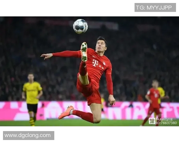 足球明星精彩守球瞬间集锦让你领略顶级防守技巧与魅力 足球明星精彩守球瞬间集锦让你领略顶级防守技巧与魅力